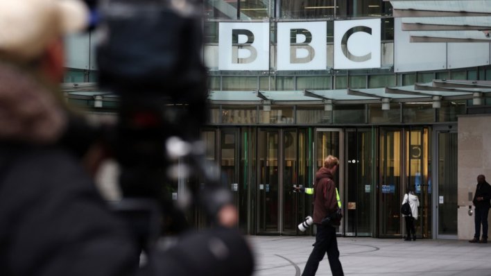 BBC krenuo s rezovima: Ukidaju 550 radnih mjesta