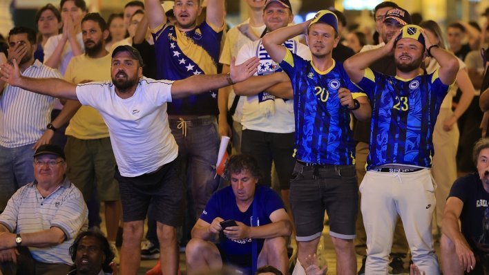 Pogledajte kako se na glavnom zagrebačkom trgu slavi vodstvo Zmajeva