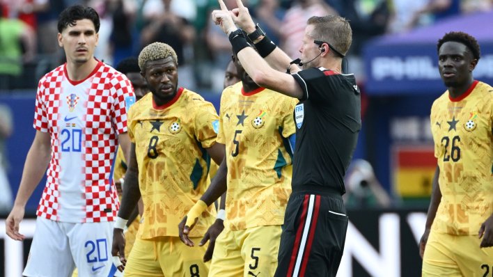 VAR je čak četiri minute provjeravao pogodak Gane: Evo što je o tome rekao sudački ekspert