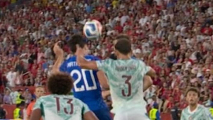 Društvene mreže na strani Hrvatske: 'Ovo je skandal, dajte Ronaldu trofej'