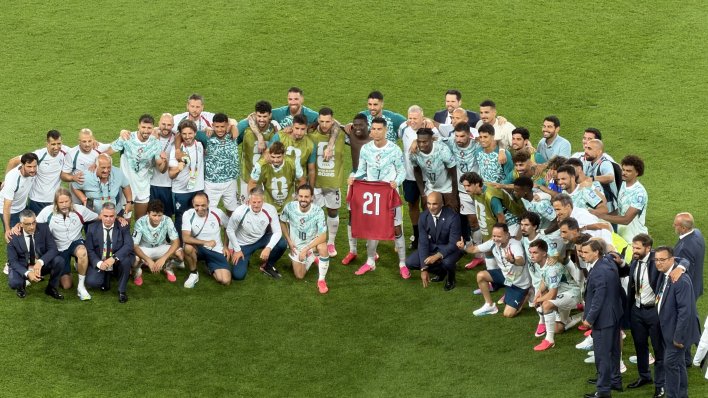 Portugal slavio, a onda je Ronaldo podigao dres koji je rasplakao navijače