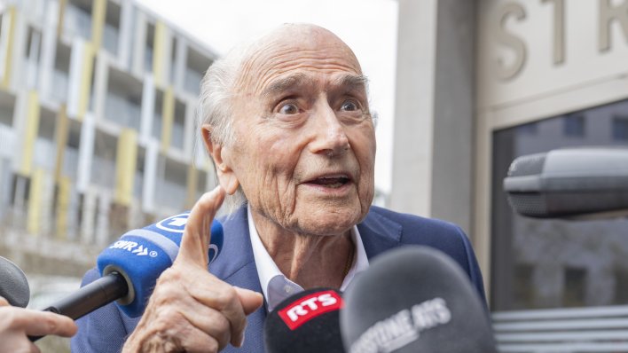 Oglasio se i Sepp Blatter zbog slučaja Balogun: 'Kamo ideš, FIFA?'
