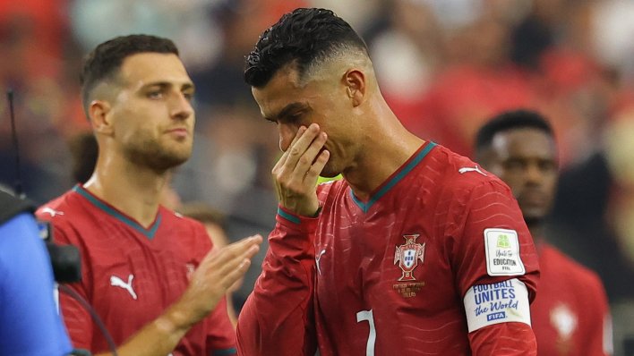 Pogledajte Ronaldove suze nakon ispadanja od Španjolske. Je li ovo njegov kraj?