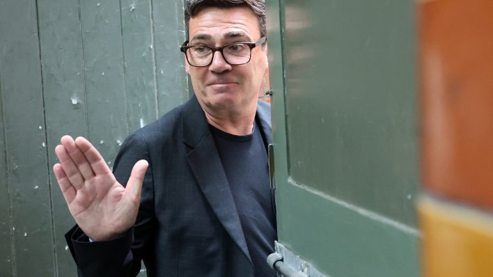 Izgledni budući britanski premijer otkrio svojih pet omiljenih bendova