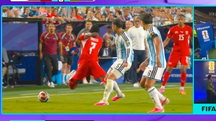 Švicarska izjednačila protiv Argentine, a onda odmah dobila najbizarniji crveni karton SP-a
