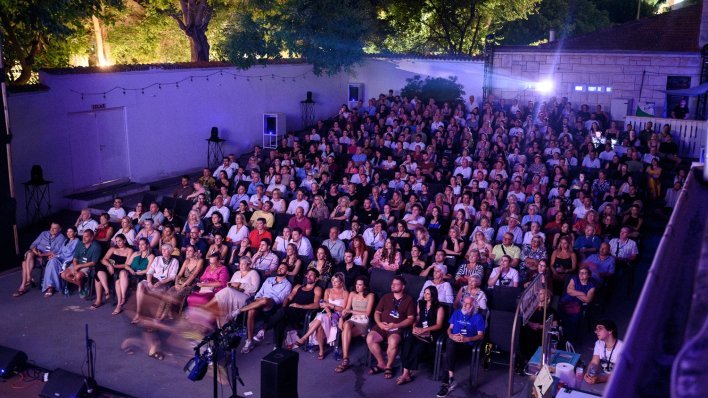 Nikad bogatiji program 12. Brač Film Festivala: Stižu laureati Pule i glumačke legende Zijah Sokolović i Mirjana Karanović