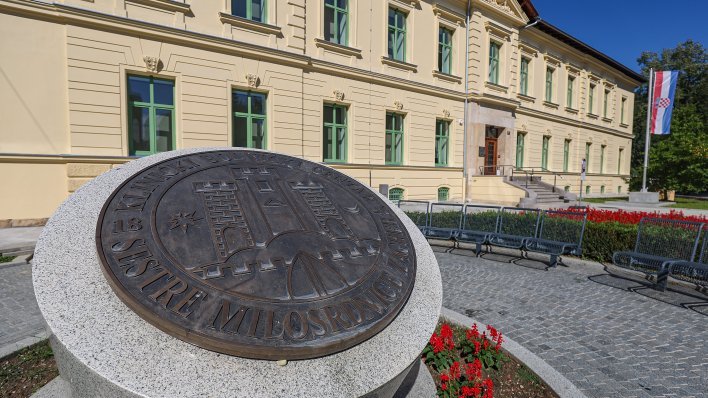Troje teško ozlijeđenih u požaru u Omišu i dalje se bore za život