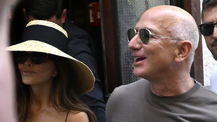 Senzacija s Anfielda: Jeff Bezos pregovara o ulasku u Liverpool, na stolu ponuda od 1,35 milijardi funti
