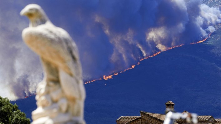 NAPUŠTANJE DOMOVA