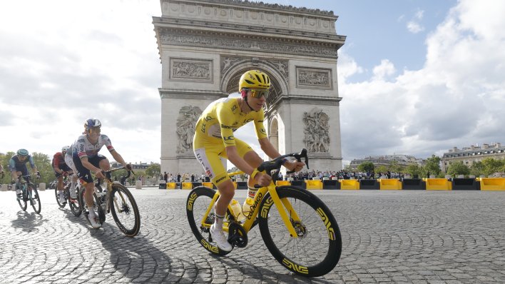 Sjajni Tadej Pogačar peti put osvojio Tour de France