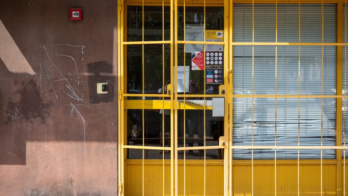 Pljačka u Zagrebu: Dvojac nožem prijetio zaposlenicama pošte