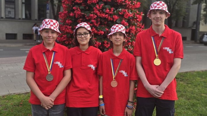 Hrvatski juniori briljirali na europskoj informatičkoj olimpijadi: Vraćaju se s tri medalje