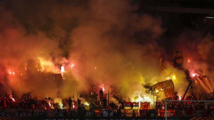 Navijači Crvene zvezde na utakmici Lige prvaka poslali poruku povodom Oluje