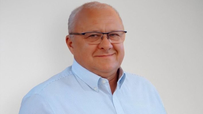 Načelnik sa sinovima udarao po vozilu u kojemu je bilo dijete? Policija mu oduzela oružje
