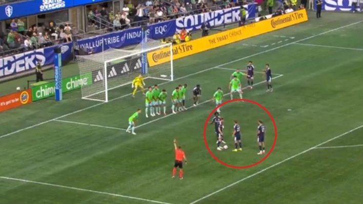 Pogledajte gol legende kakav se više ne viđa: Golman je samo stajao...