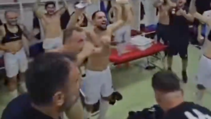 Neviđene scene: Gazda kluba nakon pobjede u Europi upao u svlačionicu i bacio tisuće eura na pod