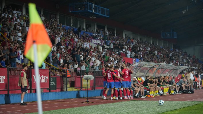 Navijači skandirali krvniku Ratku Mladiću, savez kaznio klub