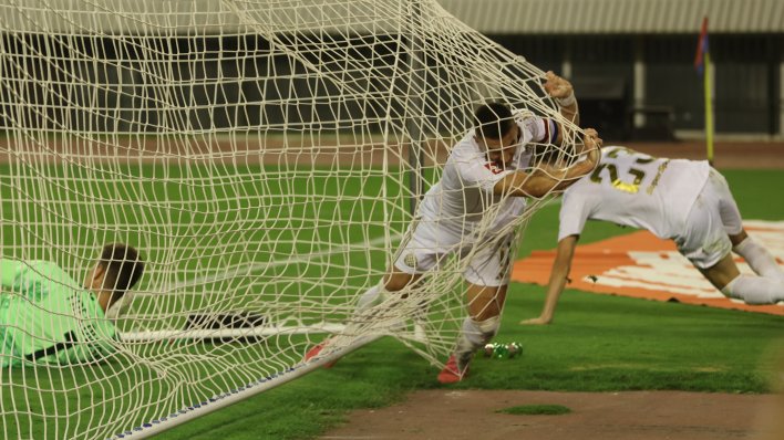 Hajduk šokantno s igračem manje u 95. minuti ostao bez važne pobjede. Pogledajte golove