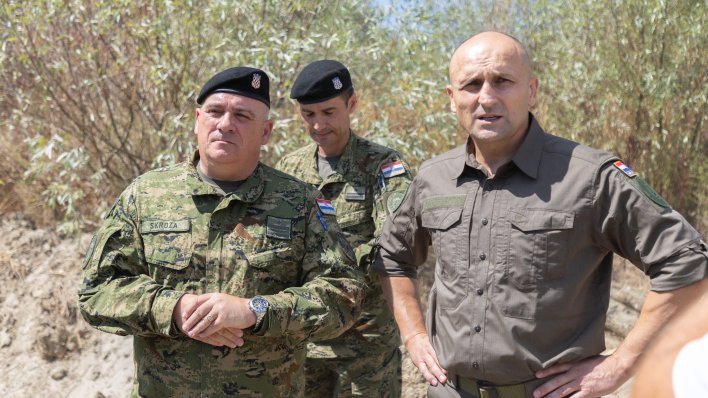 zakuhalo zbog mladića
