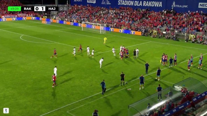 Totalni kaos na terenu: Pogledajte kako je skoro izbila tučnjava igrača Hajduka i Rakowa