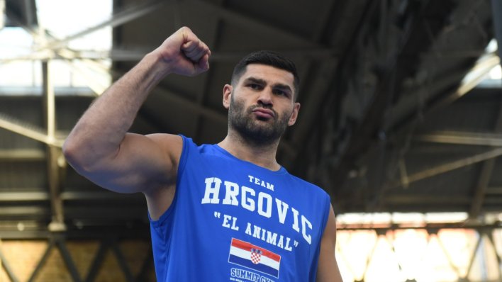 Filip Hrgović rekao 'Za dom spremni' pa tražio da novinar izbriše taj video
