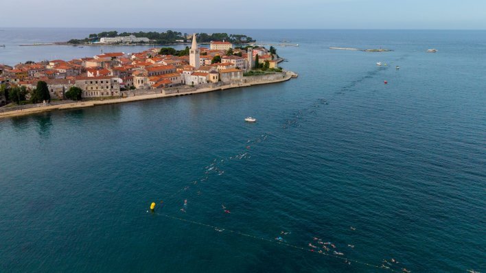 Porečki delfin proslavio 25. rođendan: zaplivalo više od 1700 sudionika iz 30 zemalja