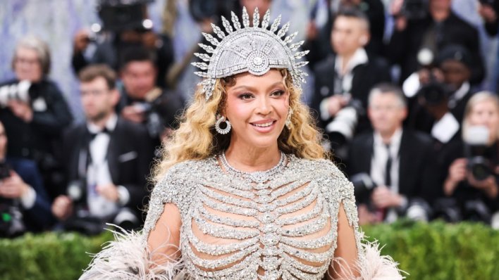 Beyoncé povodom rođendana prodaje praznu drvenu kutiju za gotovo 1000 dolara
