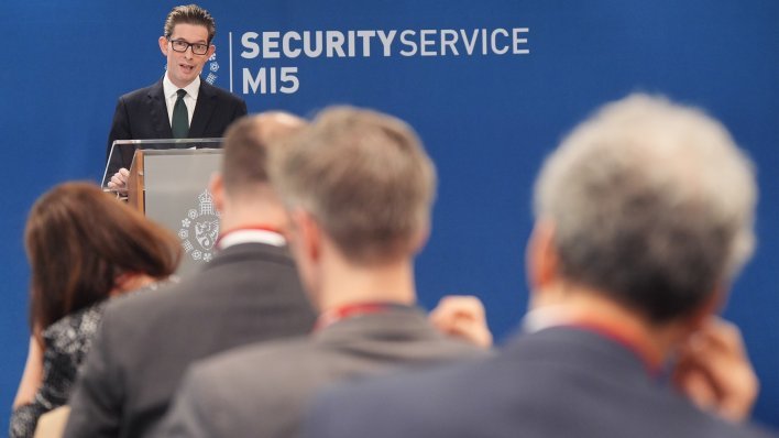 Čelnik MI5-a uputio dramatičan poziv na mobilizaciju: 'Zmajevi su se vratili, a zmije su i dalje prisutne'