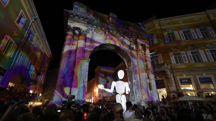 Festival svjetla u Puli donosi 23 rada na 16 lokacija