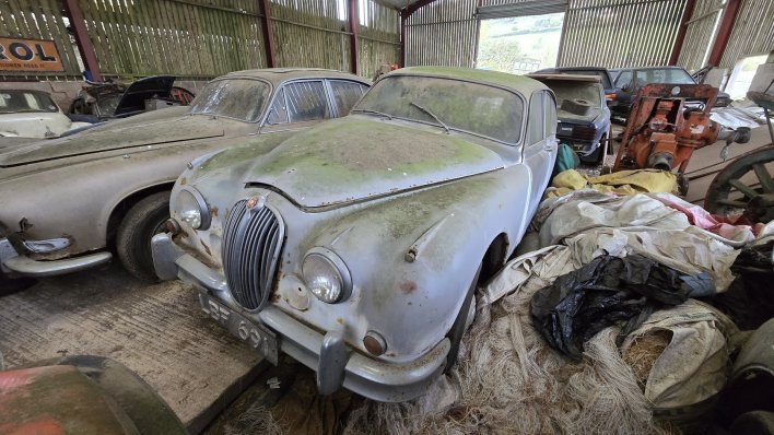 Vlasnik salona 1960. odbio je prodati ovaj potpuno novi auto: 66 godina kasnije teško je povjerovati što je sačuvao