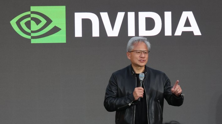 Dok je šef Nvidije gostovao na konferenciji, zazvonio mu je telefon. Zvao ga je Trump