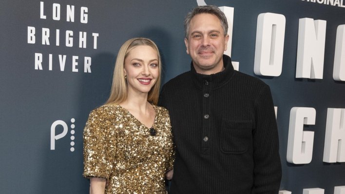 AMANDA SEYFRIED I THOMAS SADOSKI