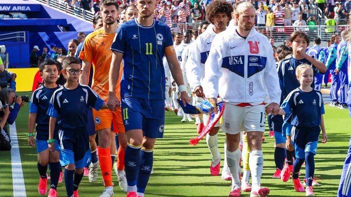 Šok za navijače BiH: Upitan prijenos utakmica reprezentacije na državnoj televiziji, razlog je nevjerojatan