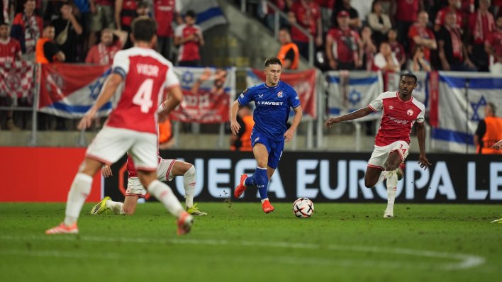 Dinamo je opasno živio, stativa i Kotarski spašavali su Modre. Pogledajte prilike Hapoela