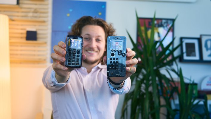 Gajšak ima novi mobitel na sastavljanje: Doznali smo zašto nema društvene mreže