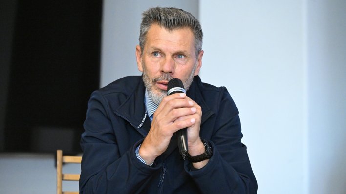 OLIĆ PREZADOVOLJAN