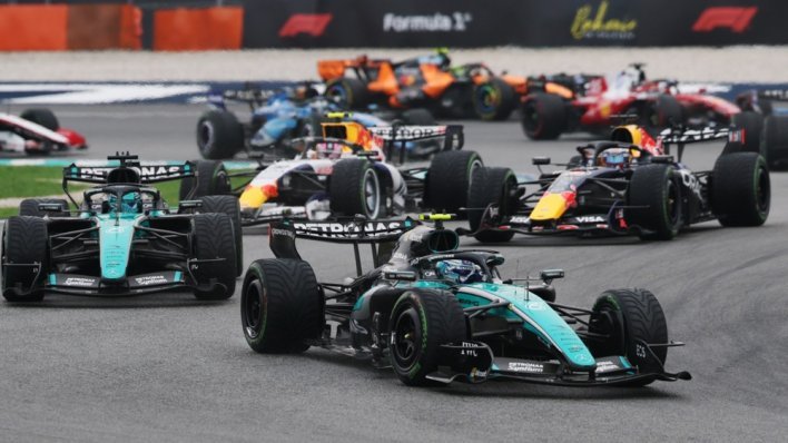 Verstappen slavio ispred Antonellija u ludoj kišnoj utrci punoj obrata