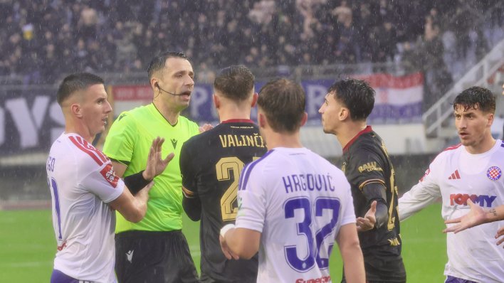 Bivši Vatreni ljutit na suca derbija: 'Trebala su biti dva crvena kartona'