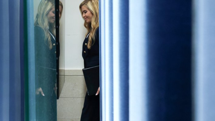 Trumpova nova glasnogovornica izazvala potres u Bijeloj kući: Prvi nastup bio je tek početak problema