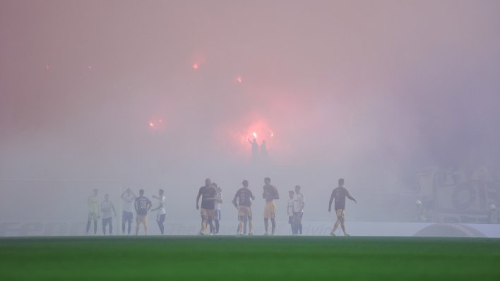 Što čeka Hajduk nakon neviđene Torcidine bakljade? Moguća su dva scenarija