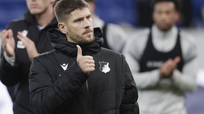 Veliki misterij oko hrvatskog reprezentativca: Legenda Bundeslige ispala iz momčadi, trener poslao jasnu poruku