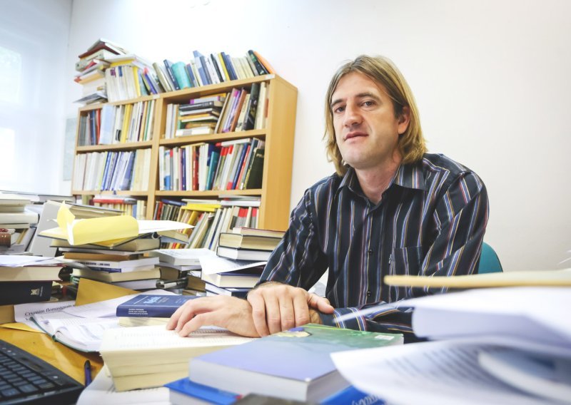 'Hrvatsku državu ne zanimaju sandžački Hrvati. Jao pokrajini koja postane krajina'