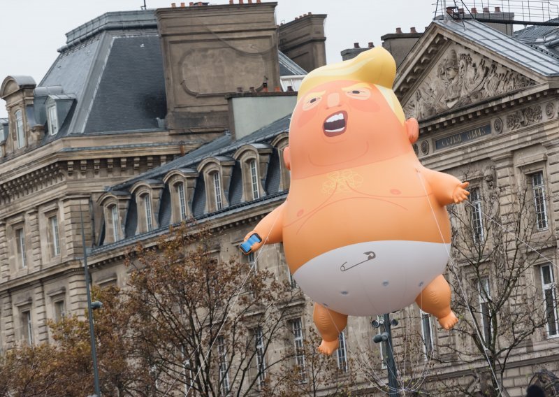 Balon 'Beba Trump' nad Londonom povodom dolaska američkog predsjednika