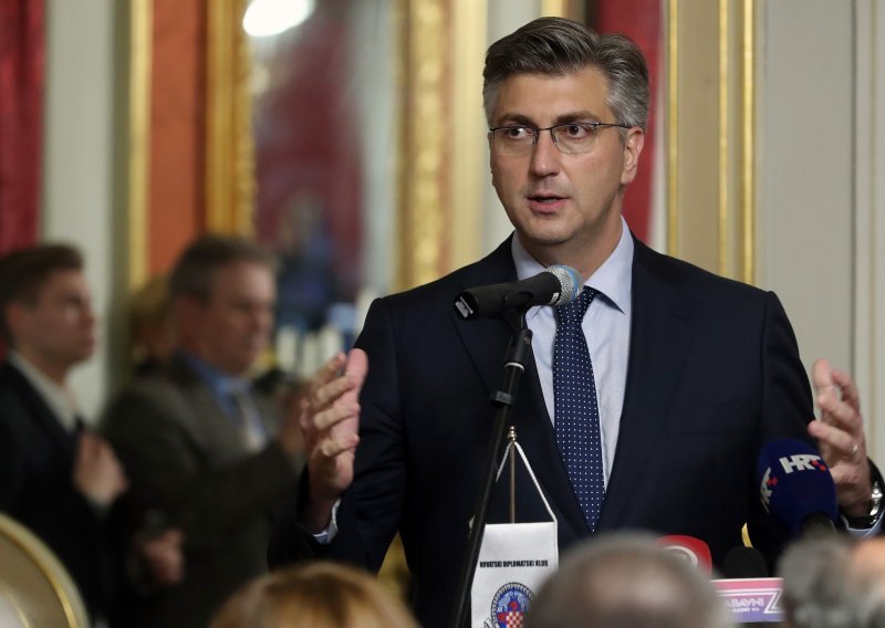 Plenković šalje referendumsko pitanje na Ustavni sud i otvara pregovore sa sindikatima