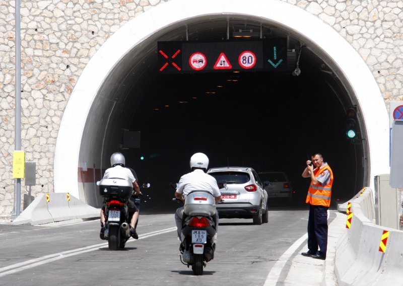 Tunel kroz Biokovo do petka zatvoren za sav promet