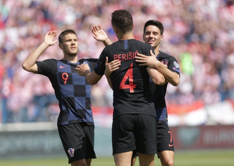 Hrvatska protiv Walesa upisala važnu pobjedu; paklena vrućina i dramatična završnica obilježili okršaj u Osijeku