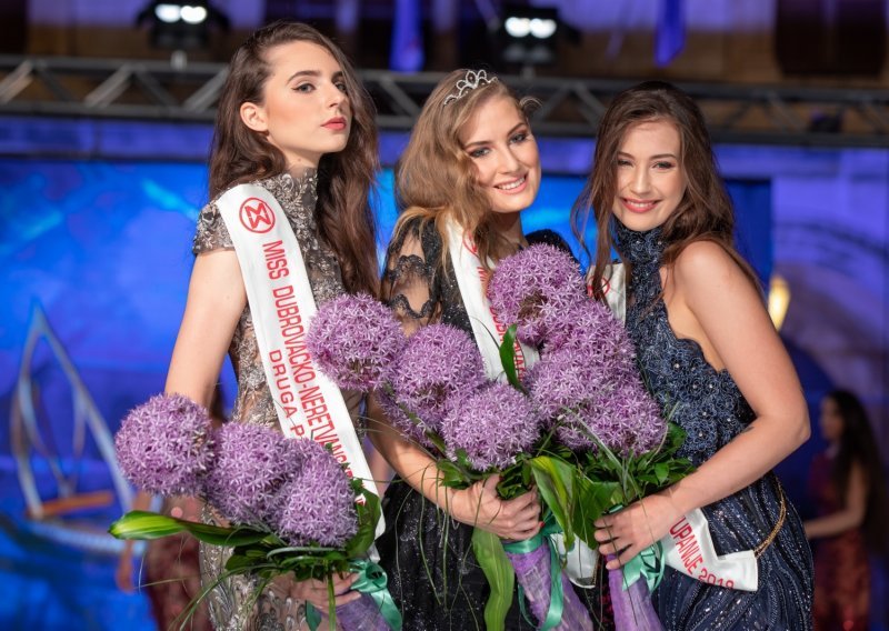 Zgodna brineta ponijela titulu Miss Dubrovačko-Neretvanske županije