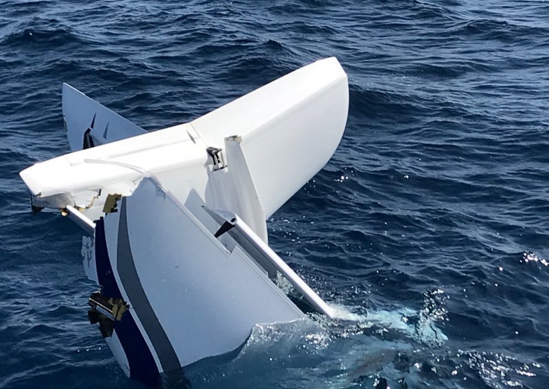 Otkriveni detalji pada aviona u more kod Hvara; pilot prebačen u bolnicu