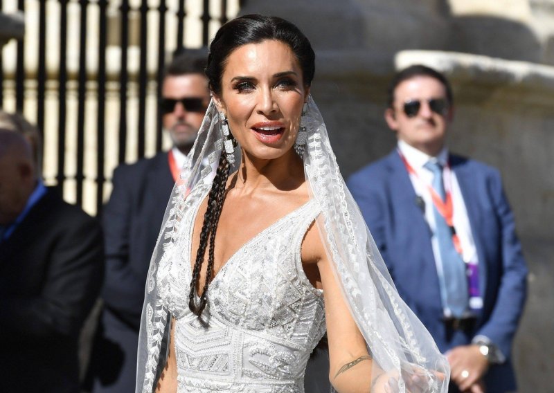 Pogledajte vjenčanicu lijepe Pilar Rubio iz svih kutova - i neobičan buket