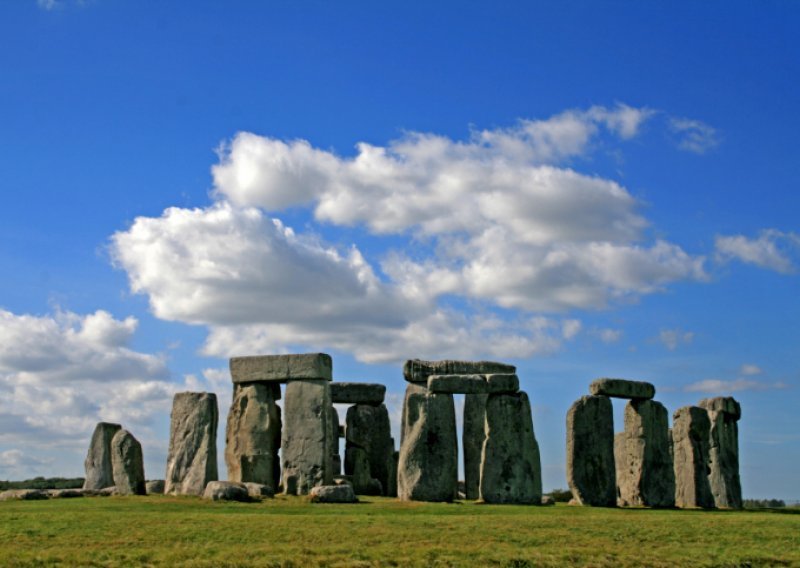 Stonehenge i šume Sjevernog Walesa kao pozornice